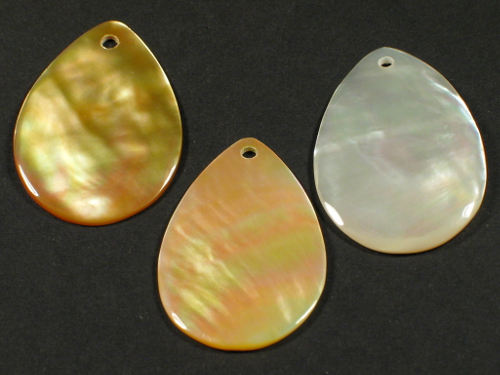 Goldlip Pearl Oyster Tear Slice w/hole 4cm